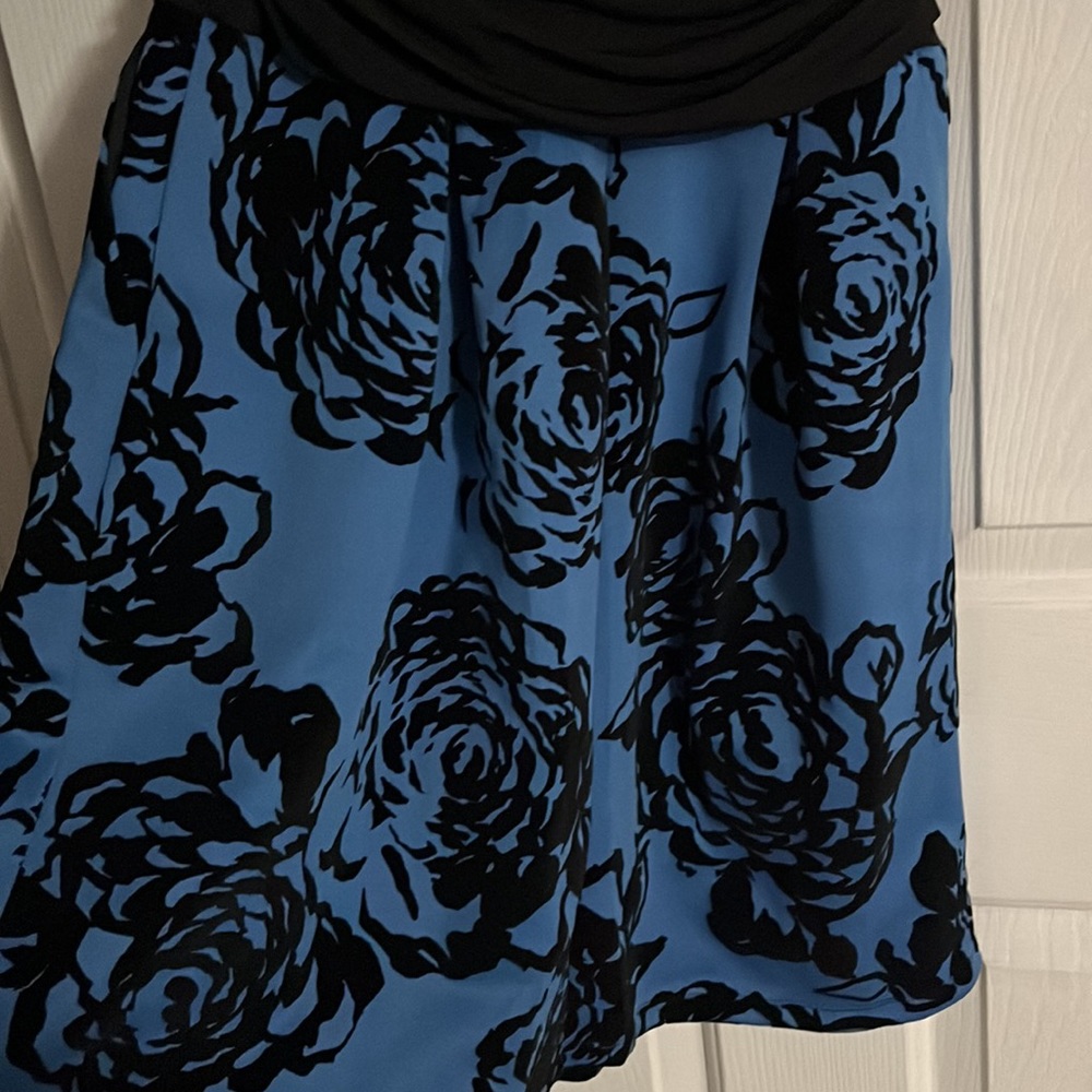Spring Dress - Picture 5 of 7